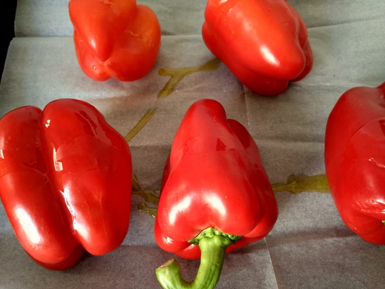 Roasted peppers goat cheese tart