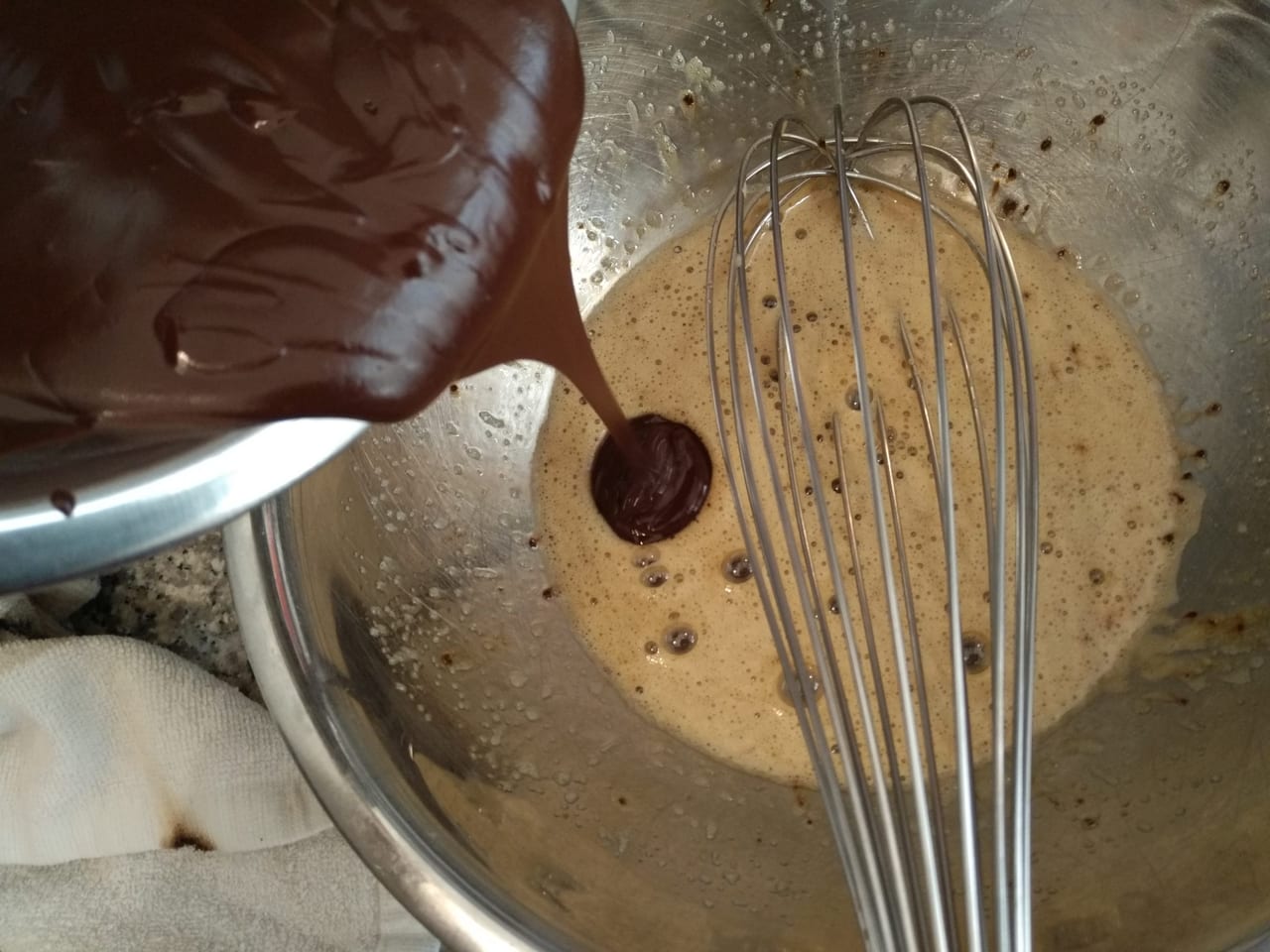 Chocolate crackle cookies