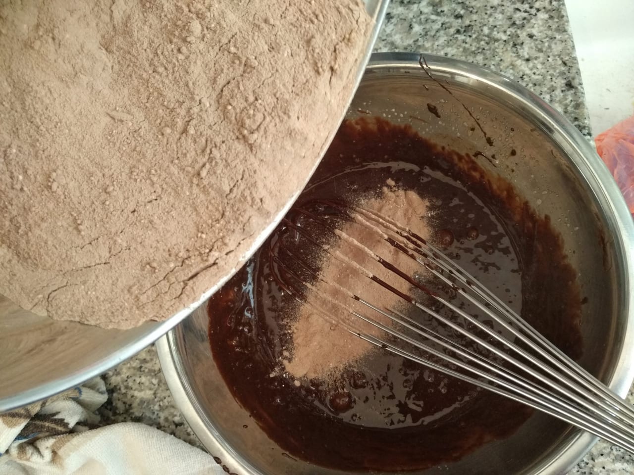 Chocolate crackle cookies