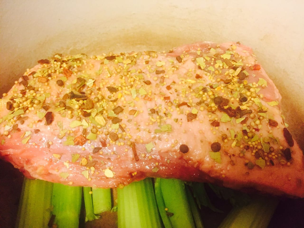 add-spices-to-brisket