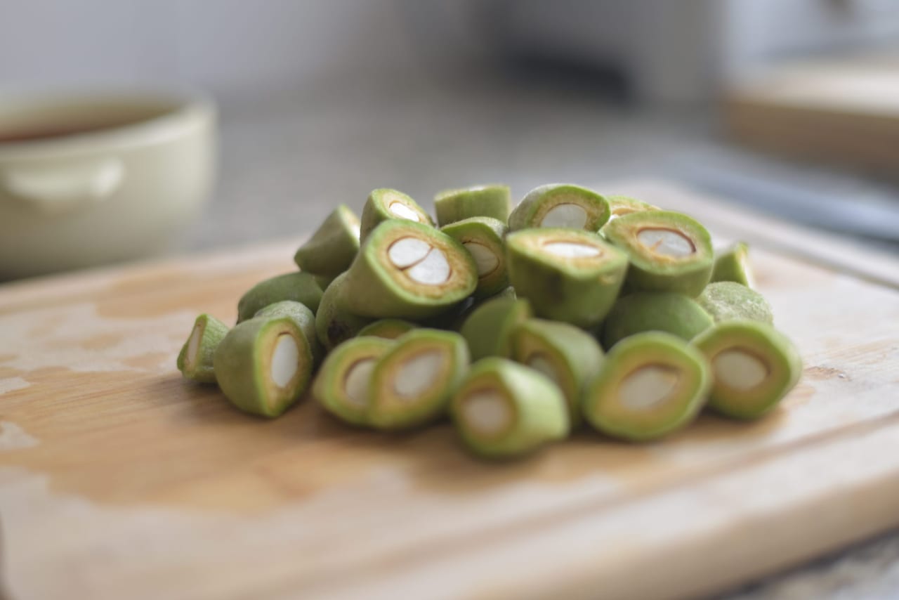 oxtail and green almonds stew
