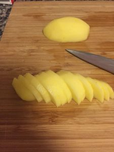 slicing-the-potatoes