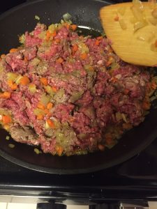 mixing-ground-beef