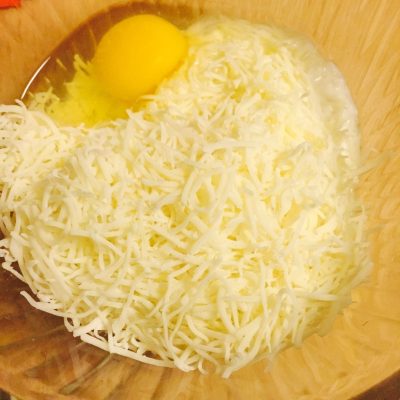 Mix Egg With Cheese