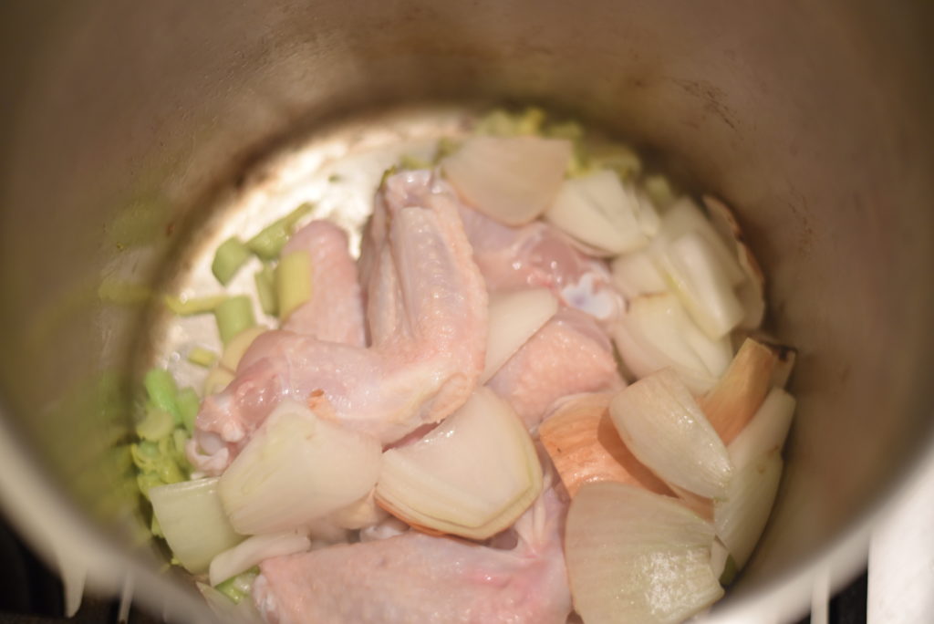 Double-Boiled chicken stock